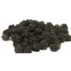 Ręcznie zwijane kulki czarnej herbaty Black Dragon Pearls o ciemnobrązowej barwie ze złotymi tipsami – dorotea.pl