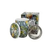 Porcelanowy kubek SOLEDAD z metalowym sitkiem i dopasowaną pokrywką w eleganckie wzory – sklep dorotea.pl