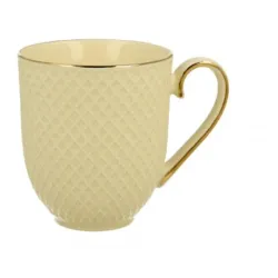 Minimalistyczny ceramiczny kubek VESPER w kolorze ecru o gładkiej powierzchni – sklep dorotea.pl